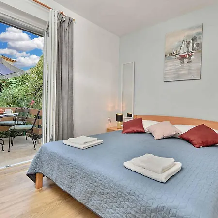 With A - C In Porec-istrien 44243 Apartment