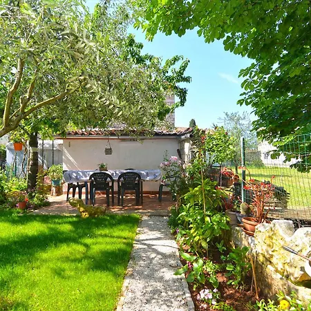 With A - C In Porec-istrien 44243 Apartment