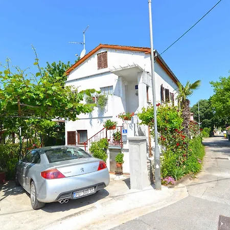With A - C In Porec-istrien 44243 Apartment Porec